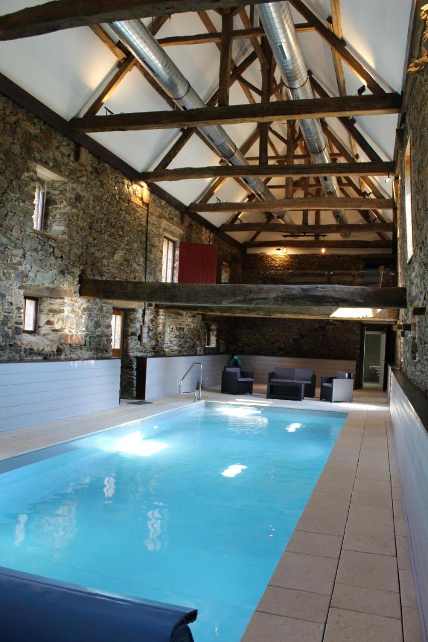Bourg-d'Ire Le Manoir De La Vieille Douve Bed & Breakfast エクステリア 写真